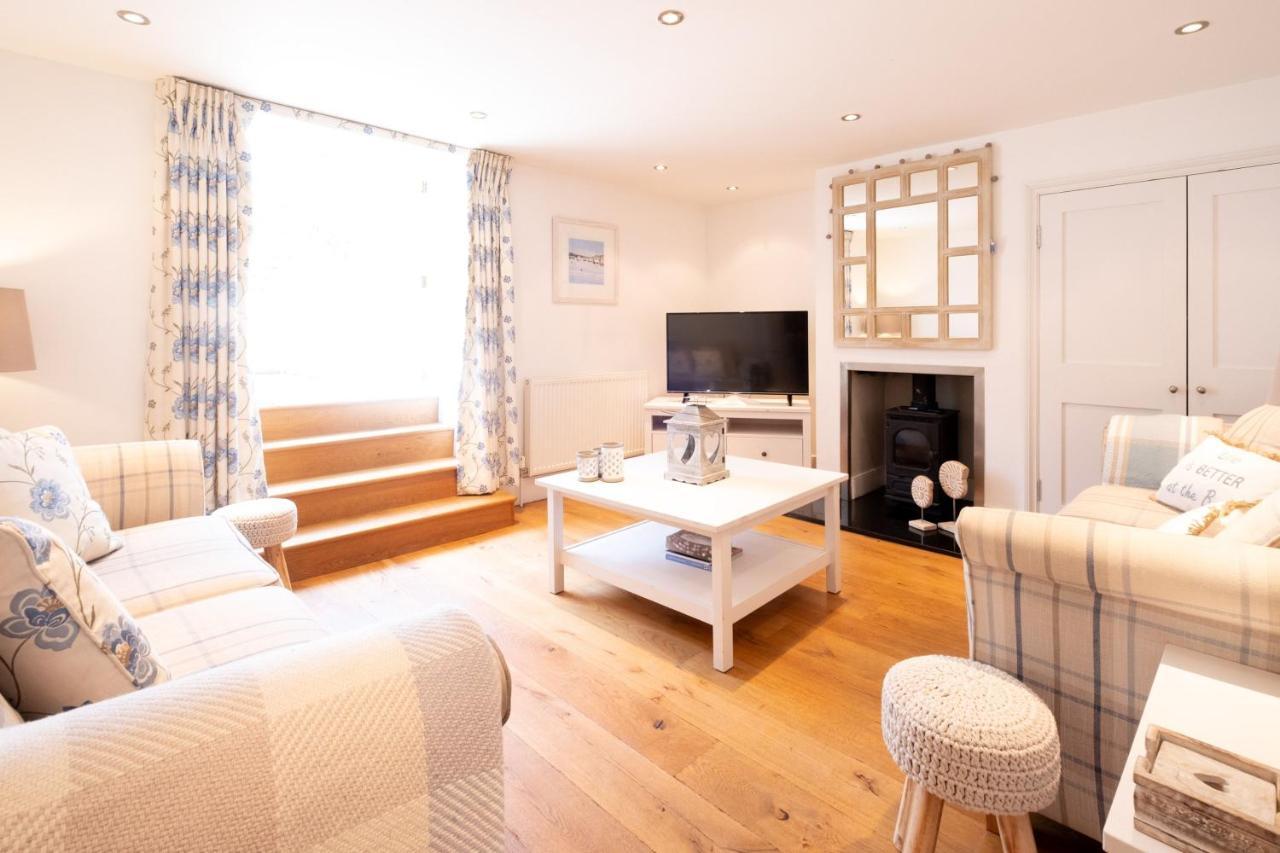 Mansard House Villa ออลบะระ ภายนอก รูปภาพ