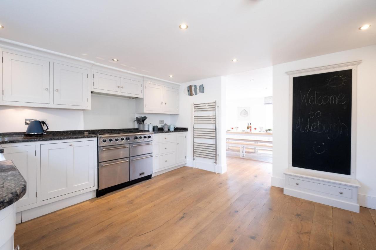 Mansard House Villa ออลบะระ ภายนอก รูปภาพ
